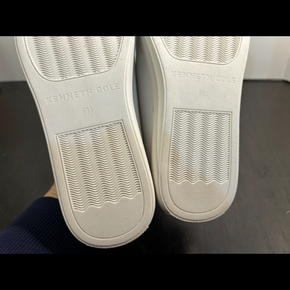 Kenneth Cole Leather Kam Sneakers White/Gold Womans 6 - Picture 15 of 16